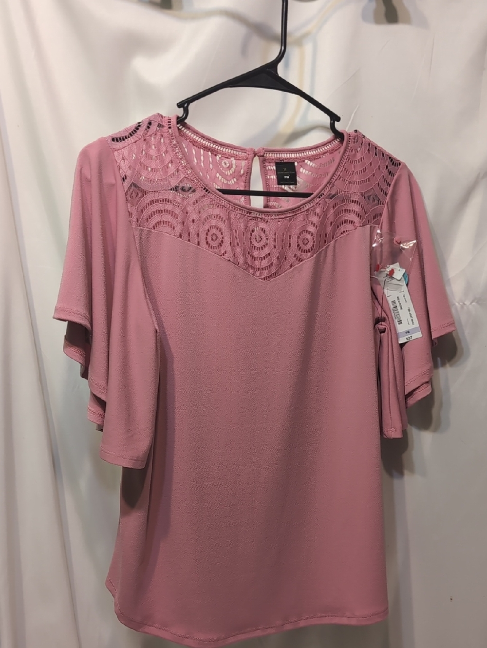 Worthington Dusty Rose Lace Yoke Flutter Sleeve Blouse Size Medium Petite NWT